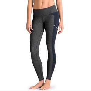 Athleta Criss-across Drifter Tight - Size M